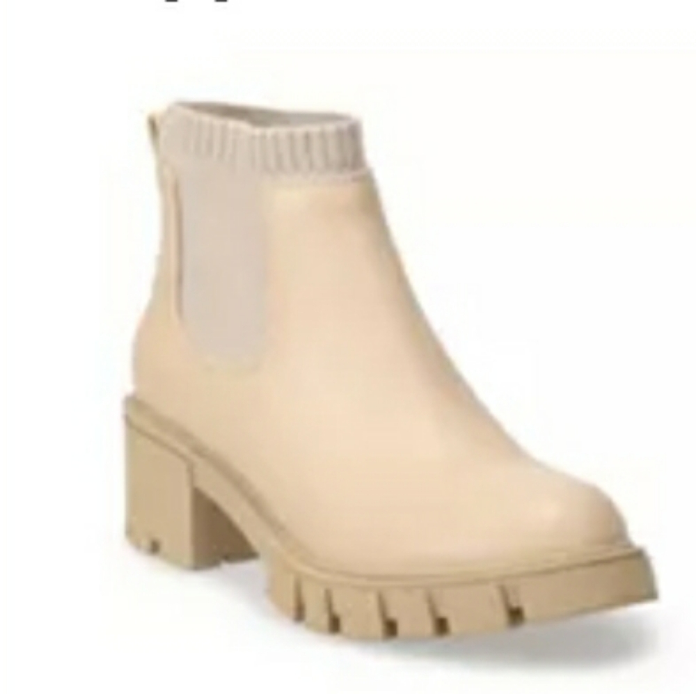 SO Sugi Women's Chelsea Boots Size 9 Tan